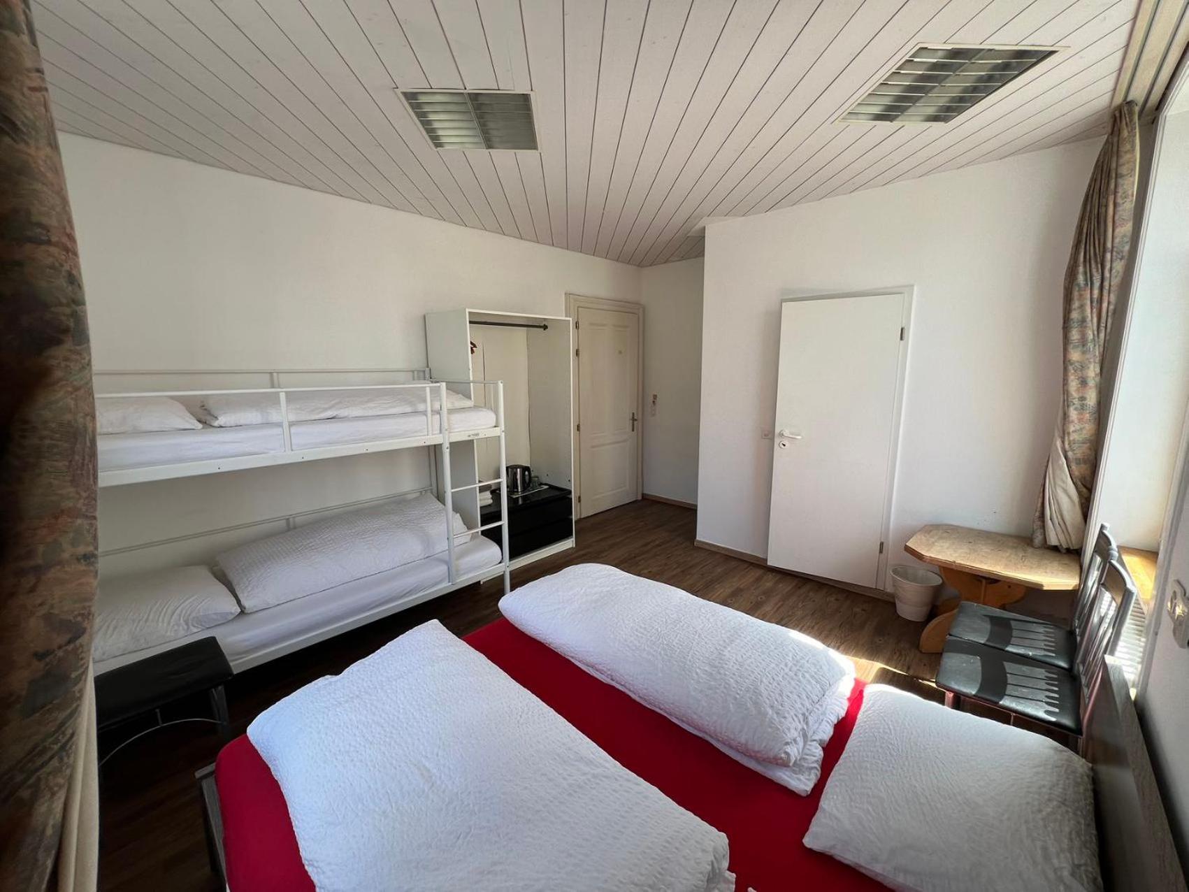 Interlaken Marco Hostel מראה חיצוני תמונה