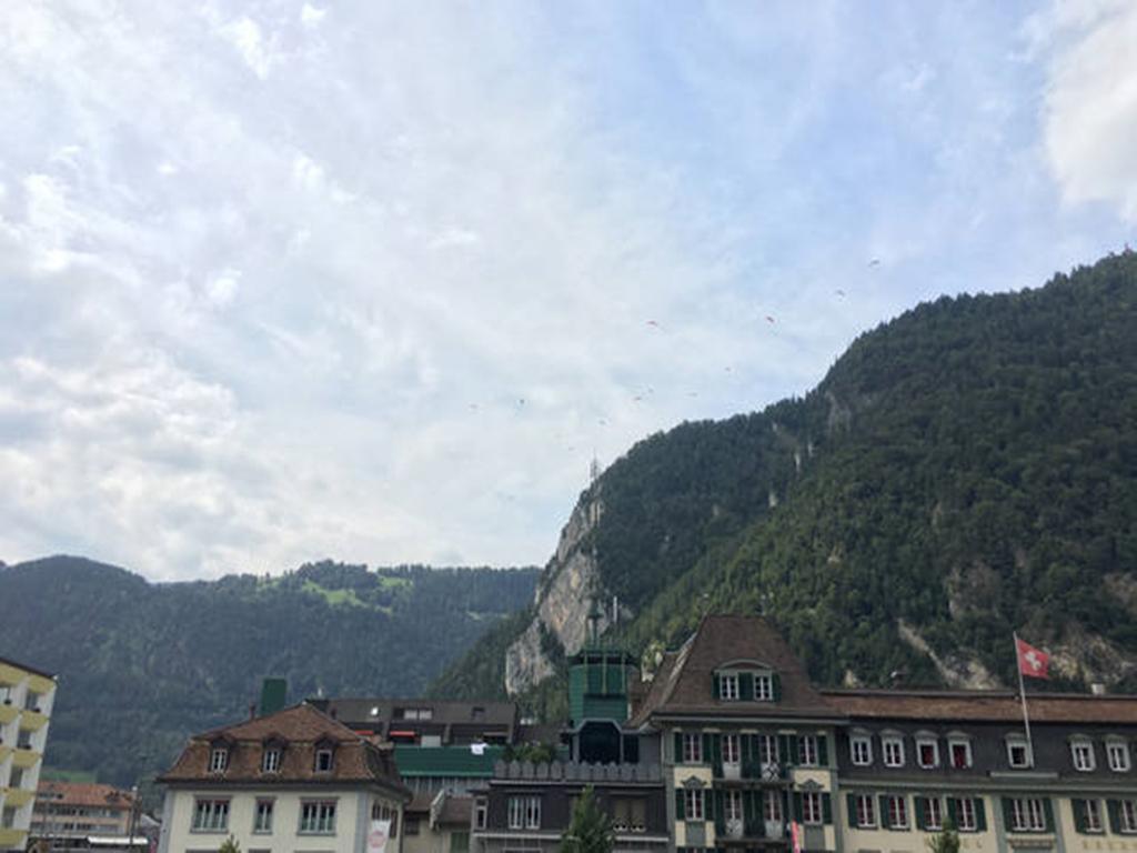Interlaken Marco Hostel מראה חיצוני תמונה