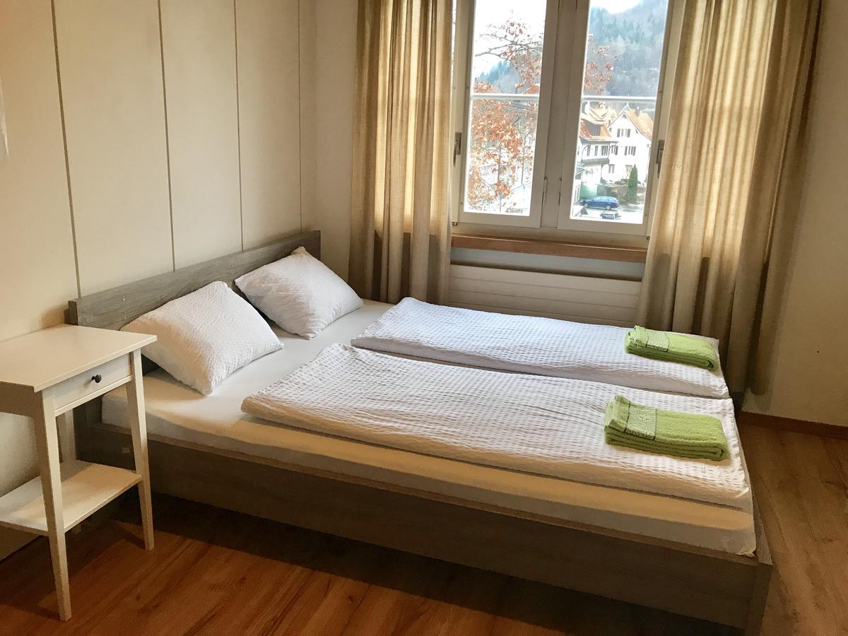 Interlaken Marco Hostel מראה חיצוני תמונה
